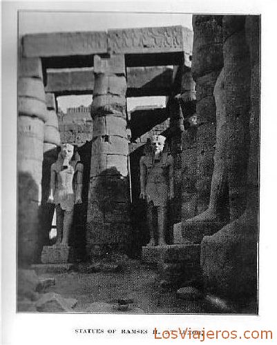 Statues of Rameses II in the temple of Luxor - Egypt
Estatuas de Ramsés II en el templo de Luxor - Egipto