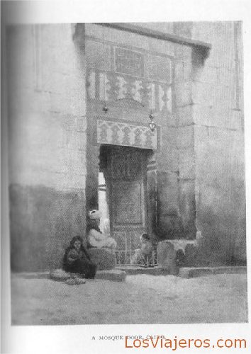 Entrance of a mosque in Cairo - Egypt
Entrada de una mezquita en El Cairo - Egipto