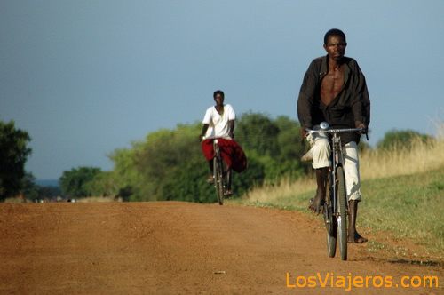 Bicicletas por los Caminos de Uganda