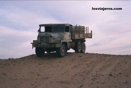Camion abandonado en el desierto - Tindouf - Argelia