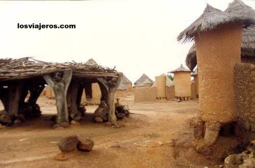 Traditional Senoufo Village - Niofouin - Korhogo - Ivory Coast / Cote d'Ivoire
Poblado Senoufo - Niofouin - Korhogo - Costa de Marfil