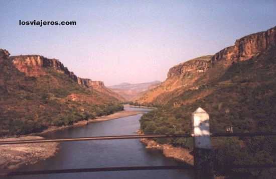 Puente sobre el Nilo Azul - Etiopia