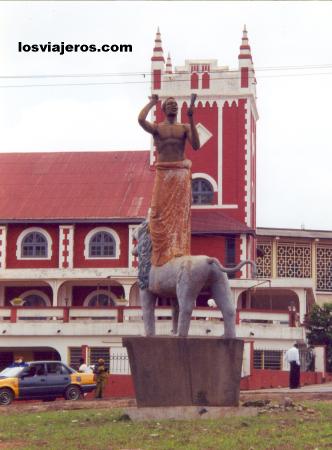 Estatua de Pempeth - Kumasi - Ghana