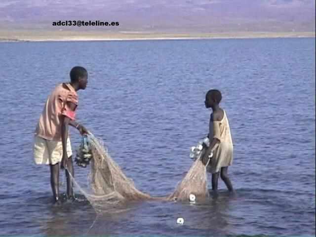 Pescadores en el lago Turkana - Kenia