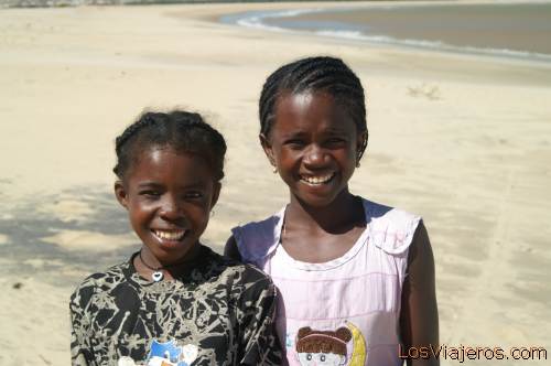 Vezo Girls -St. Augustin- Madagascar
Niñas Vezo - San Agustin - Madagascar