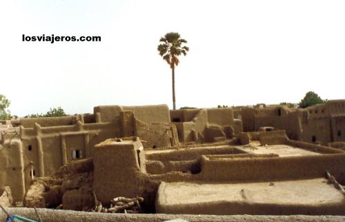 Tejados de ciudad tradicional de barro del sahel - Djene - Mali