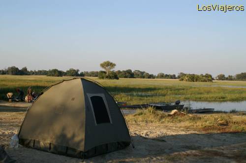 Slepping in Okavango Delta, Bostwana - Namibia
Dormir en el Delta del Okavango - Namibia