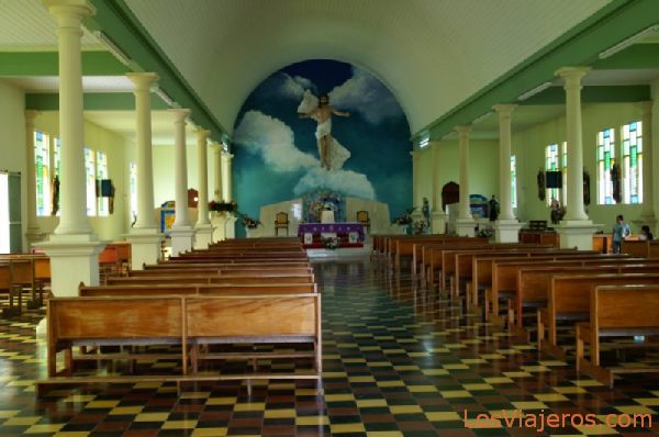 Iglesia católica de La Fortuna - Costa Rica