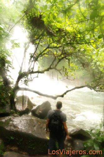 Celeste River Waterfalls - Costa Rica
Cataratas del rio Celeste - Costa Rica
