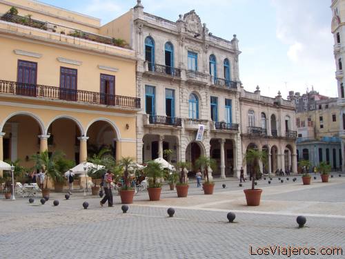 Old Square -Havana- Cuba
Plaza vieja -La Habana- Cuba