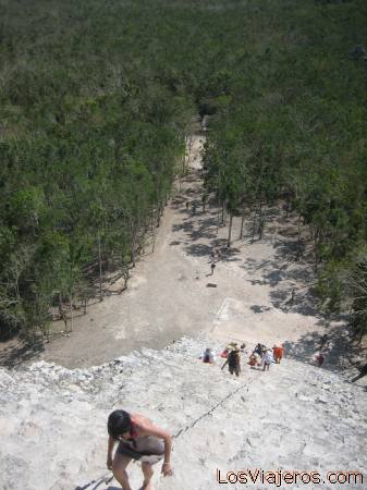 Pyramid of Nohoch Mul - Coba - Quintana Roo - Mexico
Piramide de Nohoch Mul - Coba - Quintana Roo - Mexico