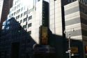 Ir a Foto: Uno de los numerosos teatros de Broadway - Nueva York 
Go to Photo: A theatre at Broadway - New York