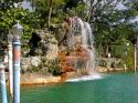 Ampliar Foto: Cascada de la piscina veneciana en Coral Gables - Miami