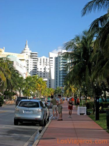 Ocean Drive por la mañana - Miami - USA