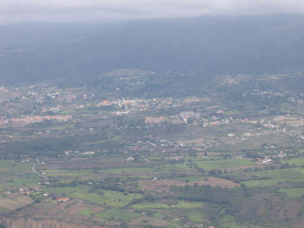 Los suburbios de Mérida desde el parapente - Venezuela
