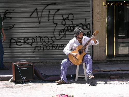 Buenos Aires - Argentina
Musico ambulante - Barrio de San Telmo - Buenos Aires - Argentina