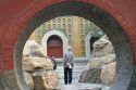 Ir a Foto: Puerta redonda en la Colina de la Logevidad - Palacio de Verano - Pekin 
Go to Photo: Longevity Hill - Summer Palace - Beijing