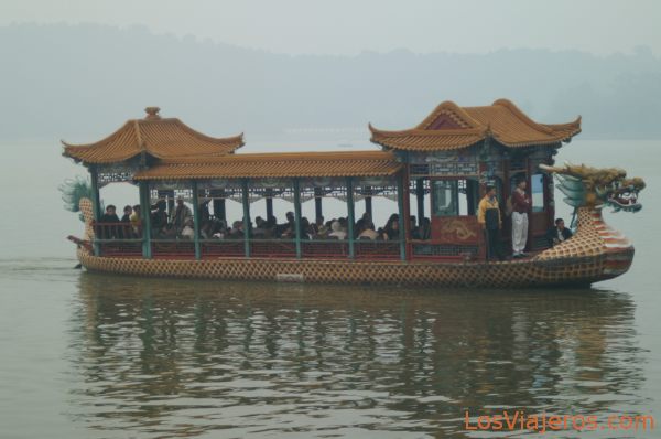 Barcos en el Lago Kunming - Palacio de Verano - Pekin - China
