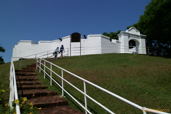 St. John's Fort -Malacca or Melaka- Malaysia
Fuerte San Juan -  Melaka, Malaca - Malasia
