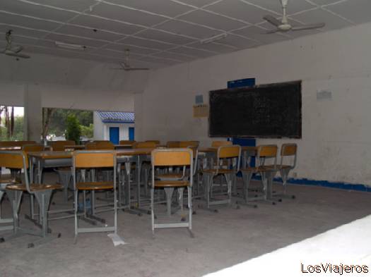 School- Maldives
Escuela- Maldivas