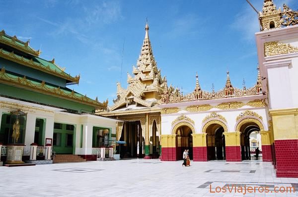 Pagoda Maha Muni-Mandalay-Myanmar