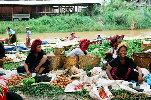 Mercado de Phaungdawoo-Lago Inle-Myanmar