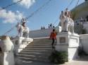 Ir a Foto: Subida al estupa 
Go to Photo: Rise to stupa