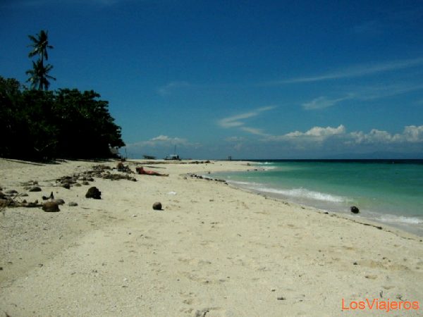 White beach  en Panagsama - Filipinas