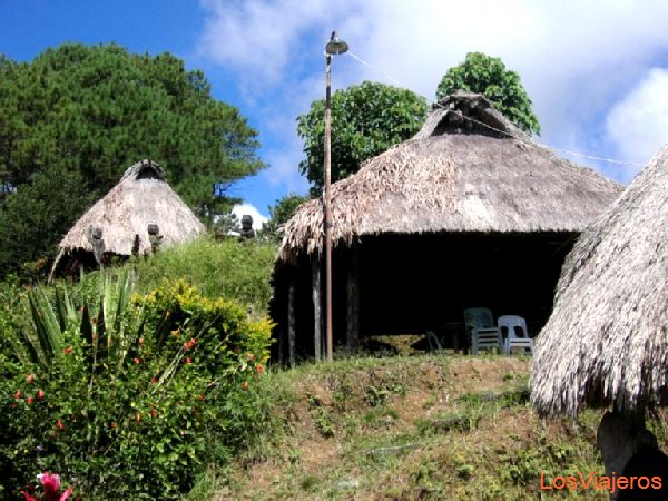 Casas de la etnia ifugao - Filipinas