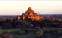 Ir a Foto: Pagodas en Bagan 
Go to Photo: Pagodas in Bagan
