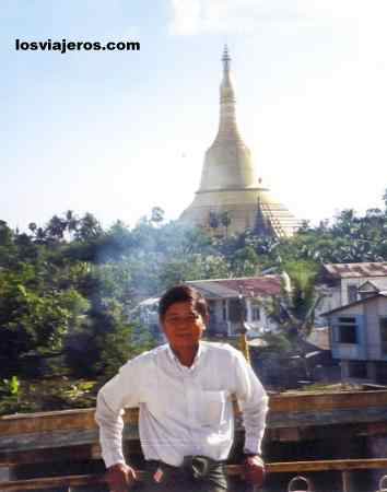 Pagoda of Pegu (Bago) Birmania - Myanmar
Pagoda de Pegu (Bago) Birmania - Myanmar