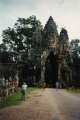 Ampliar Foto: Puerta sur de Angkor Thom