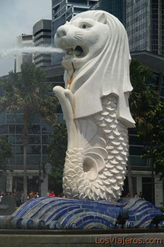 La estatua de Merlion - Singapur