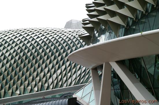 Detalle de la cubierta de los Teatros en la Bahia - Singapur