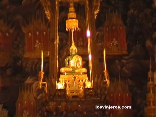 Emerald Bhuddha - Wat Phra Kaew - Buda Esmeralda - Bangkok - Thailand
Buda Esmelada - Wat Phra Kaew - Buda Esmeralda - Bangkok - Tailandia