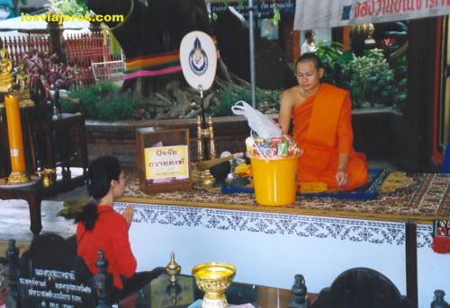 Ofrendas al Monje - Tailandia
