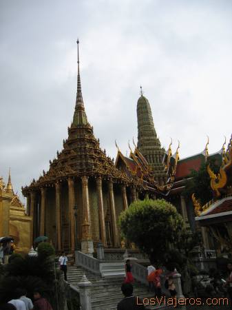 Templos en el Palacio Real de Bangkok - Tailandia