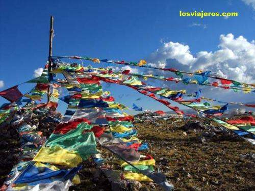 Banderas de Oracion - Lago Nam-tso - Tibet - China