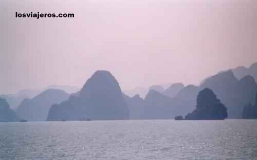 Mistery landscape - Halong - Vietnam
Mistery landscape - Halong - Vietnam