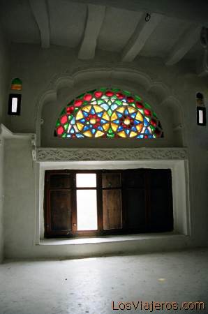 Stained-glass window-Palace of the Imam-Wadi Dhar-Yemen
Vitral-Palacio del Imán-Wadi Dhar-Yemen