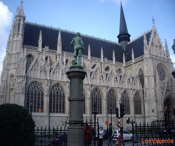 Iglesia de Nuestra Señora de Sablon. Bruselas. - Belgica