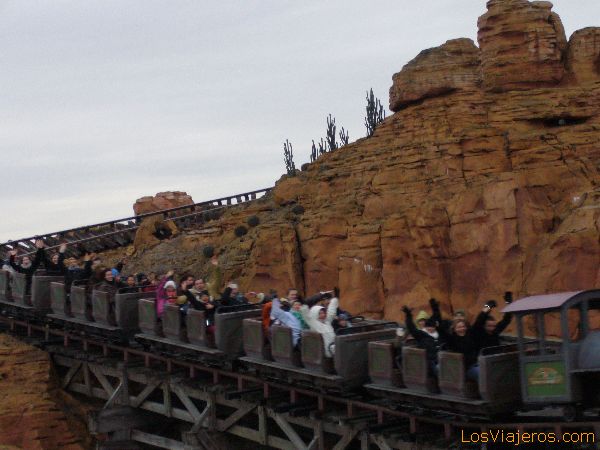 El tren de la mina corre desbocado - Disneyland Park - Francia