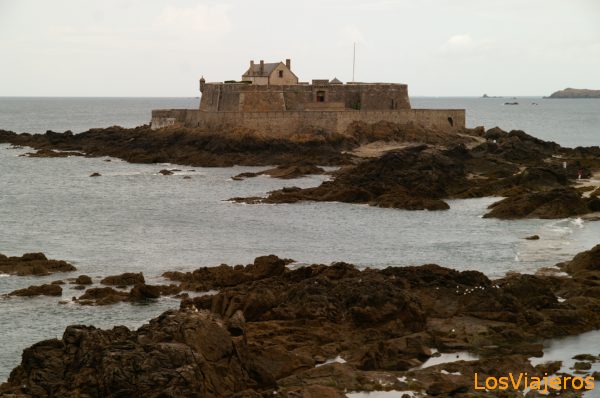 Castillo en el mar -Saint Malo- Francia