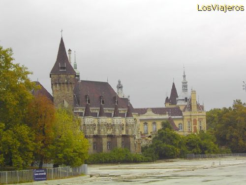 Vajdahunyad Castle - Hungary
Castilo de Vajdahunyad - Hungría - Hungria