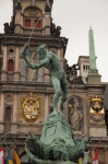 Estatua del Bravo - Amberes