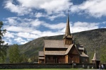 Iglesia de madera de Lom