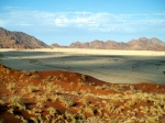 Namib, significa “enorme” en lengua nama.