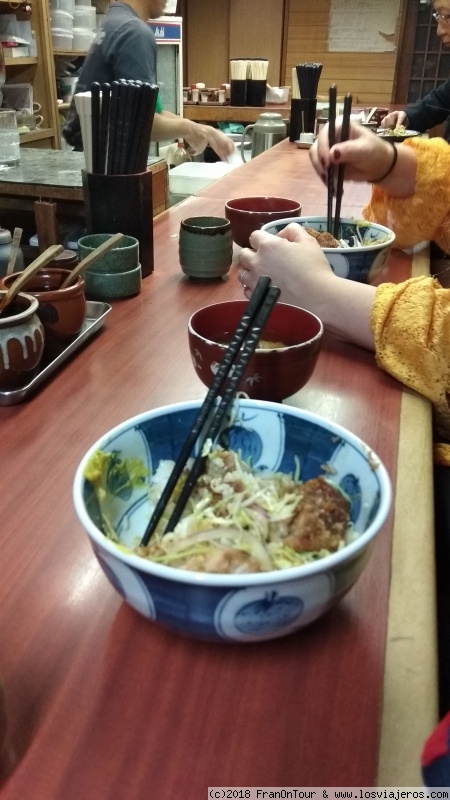 CENA EN TOKIO