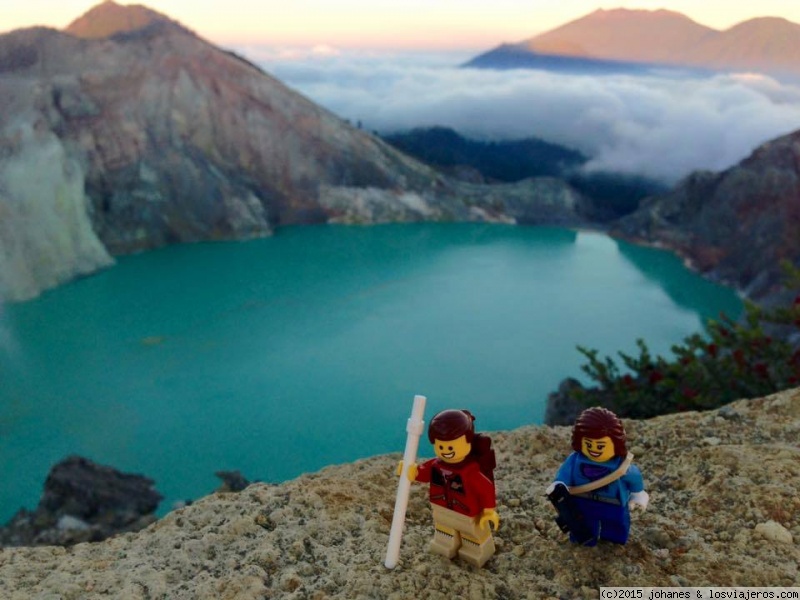 lego en todo el mundo, cráter Ijen - Java Oriental indonesia