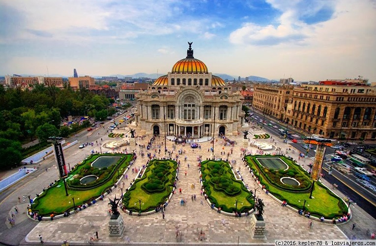 Cinco edificios históricos en la ciudad de México
